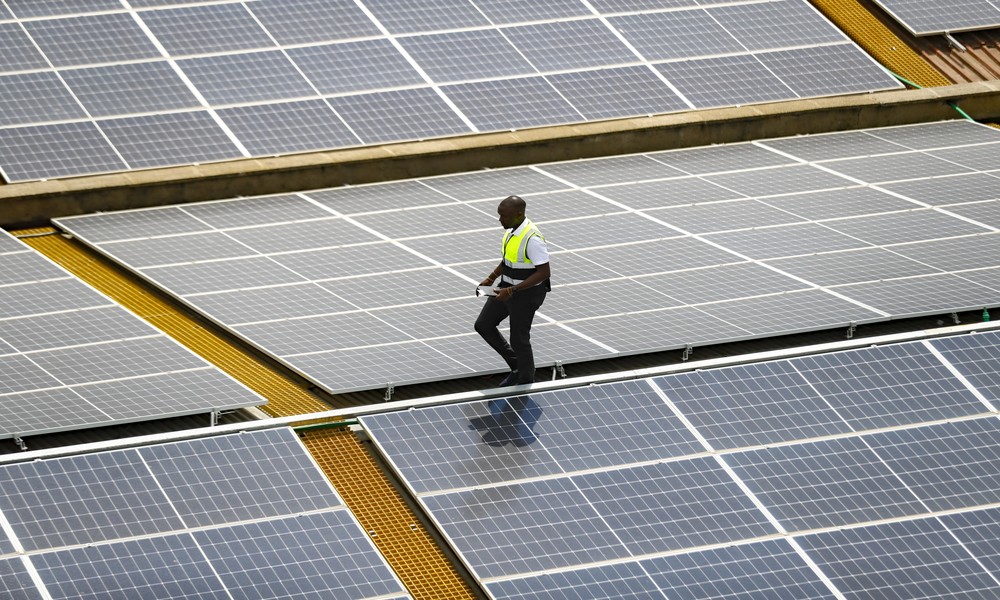 The Expansion of Energy-Related Equity Trading Across the Emirates