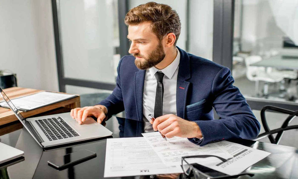 How to Start a Career as a Professional Tax Preparer